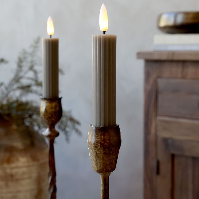 Hovedbilde Chic Antique BEDELYS m/riller ...