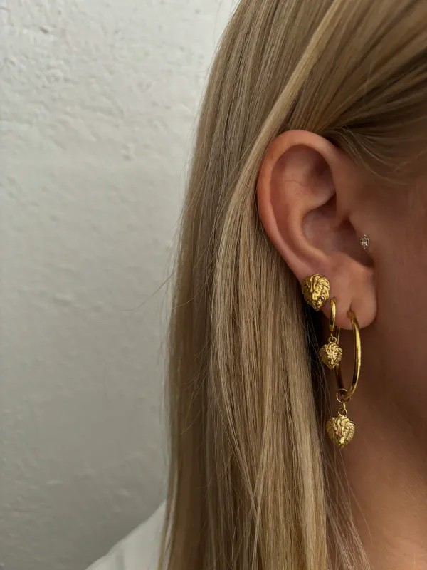 Dark LION STUD EARRINGS GOLD